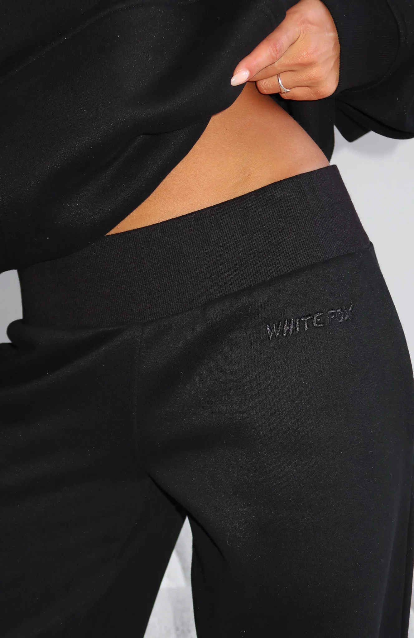 Come A Long Way Wide Leg Sweatpants Black