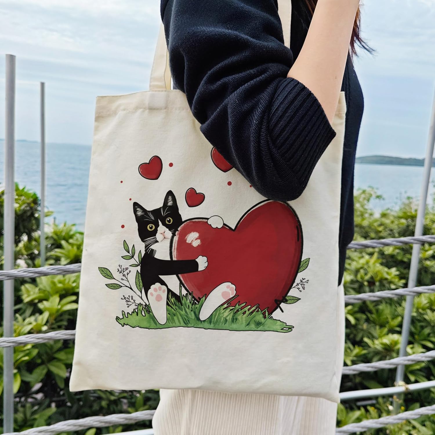 Dlzdn Cat Heart Canvas Tote Bag For Women Aesthetic Funny Cat Valentines Day Tote Bag Shopping Grocery Bag Beach Bag Gifts for Women Teacher Bag Reusable Grocery Bag