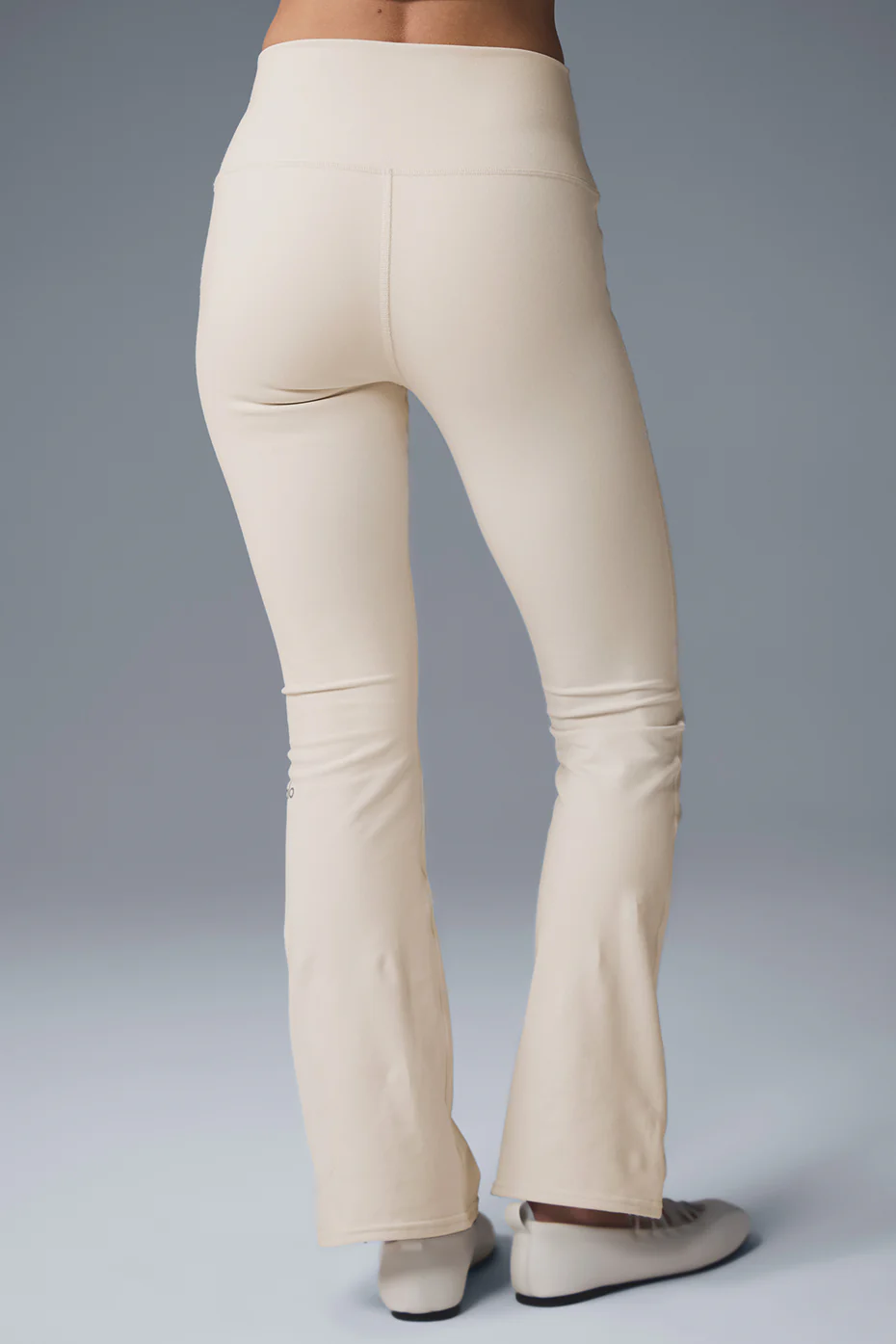 Airbrush High-Waist 7/8 Bootcut Legging - Oat Milk
