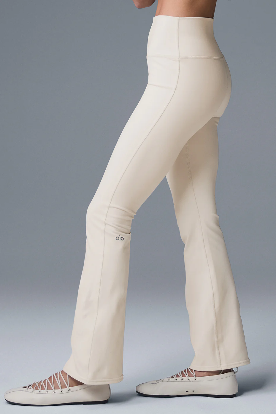 Airbrush High-Waist 7/8 Bootcut Legging - Oat Milk