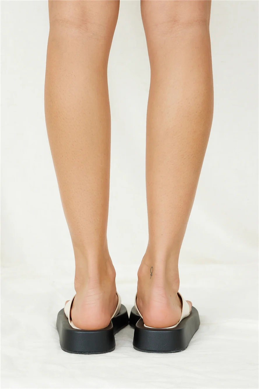 VERALI Bouncer Flatform Thongs Bone Smooth