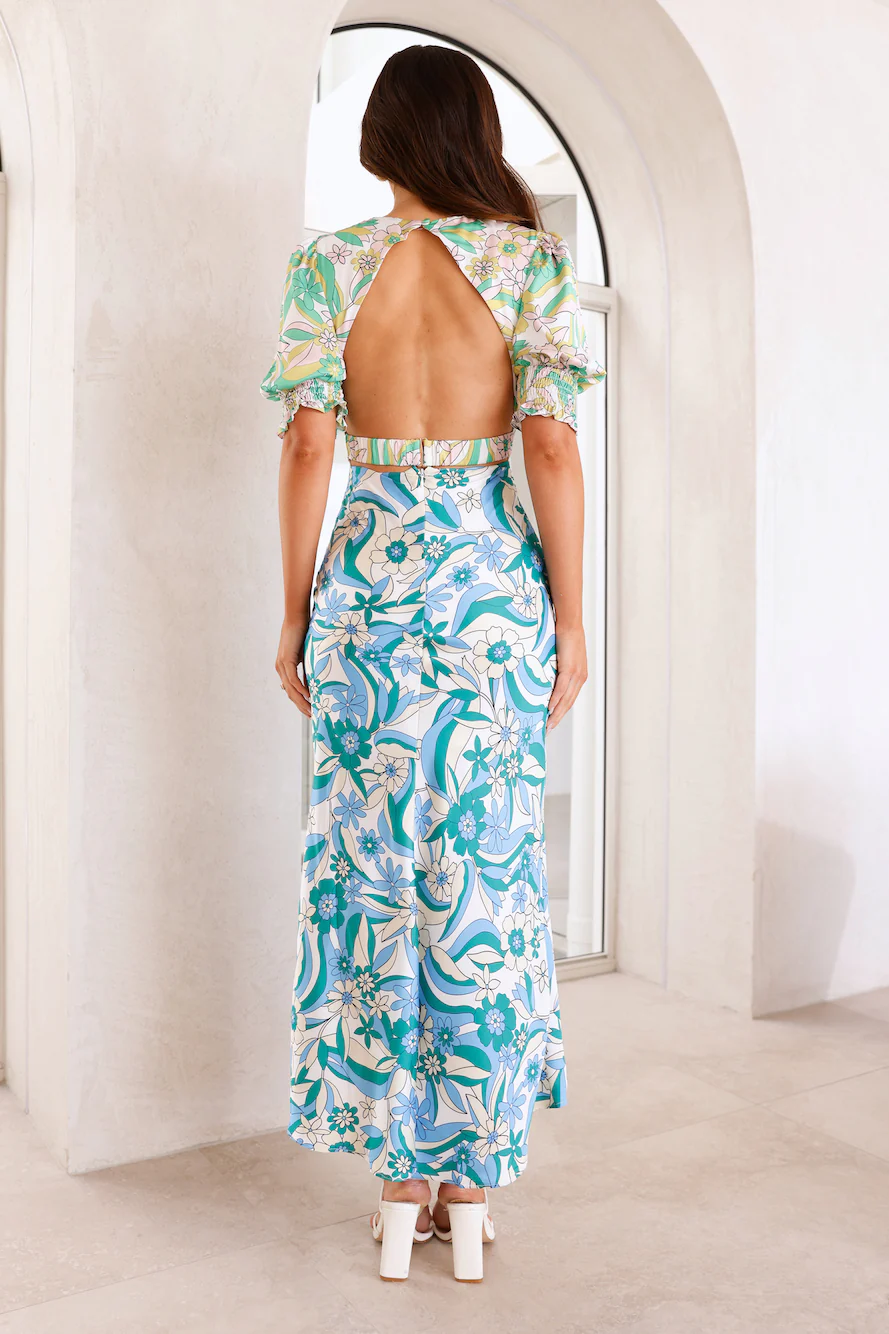 Uniquely Lovely Midi Dress Blue