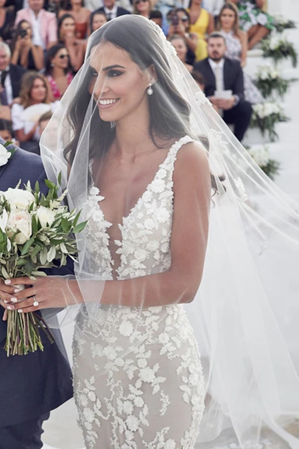 Spaghetti Straps Mermaid Wedding Dresses Lace Appliqued Gowns KPW0656