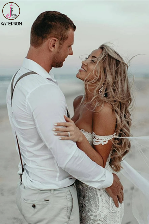 Sweetheart Sheath/Column Lace Appliques Beach Wedding Dress KPW0626