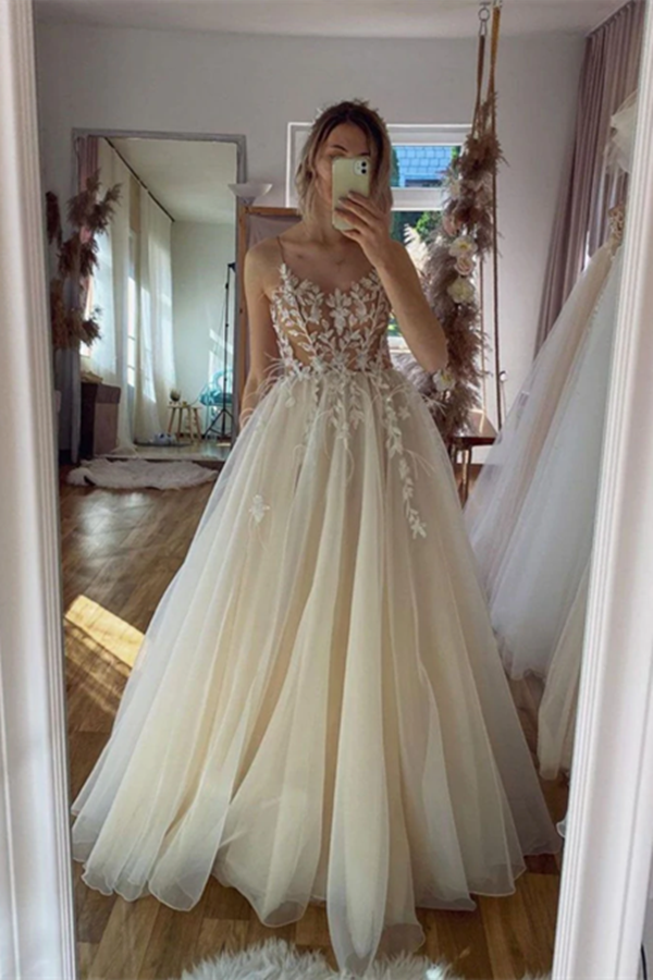Chic A line Spaghetti Straps Floor length Long Prom Dresses Tulle Applique Evening Dress KPP1552
