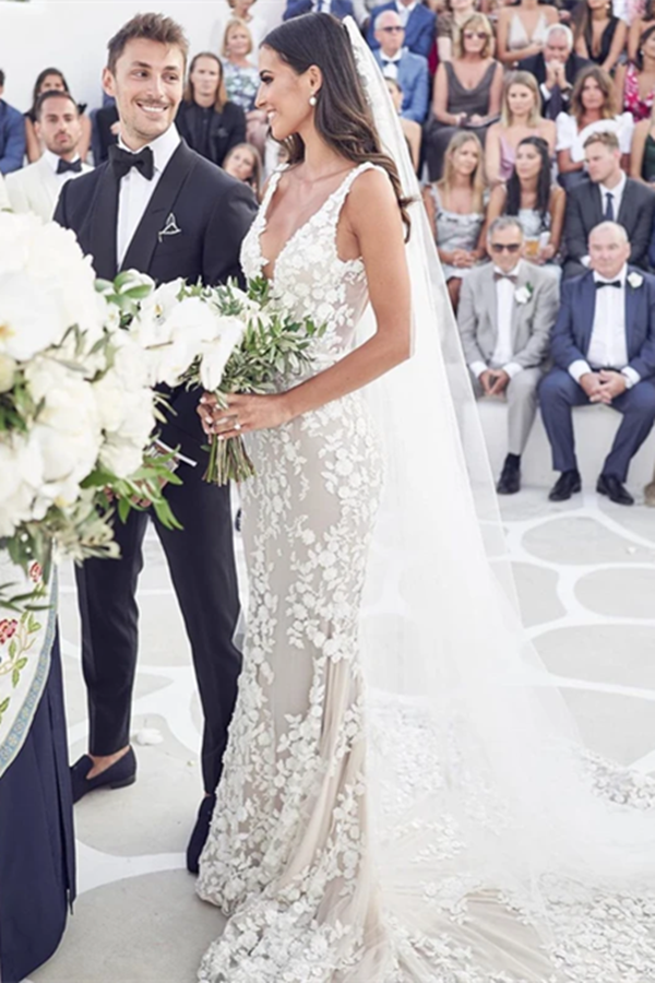 Spaghetti Straps Mermaid Wedding Dresses Lace Appliqued Gowns KPW0656