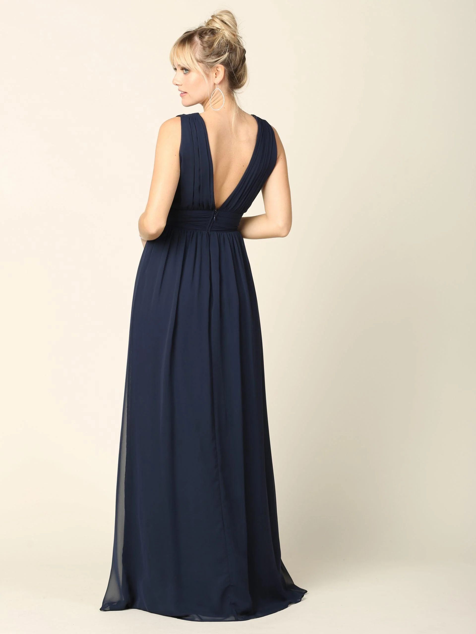 Long Sleeveless Formal Bridesmaids V Neck Dress