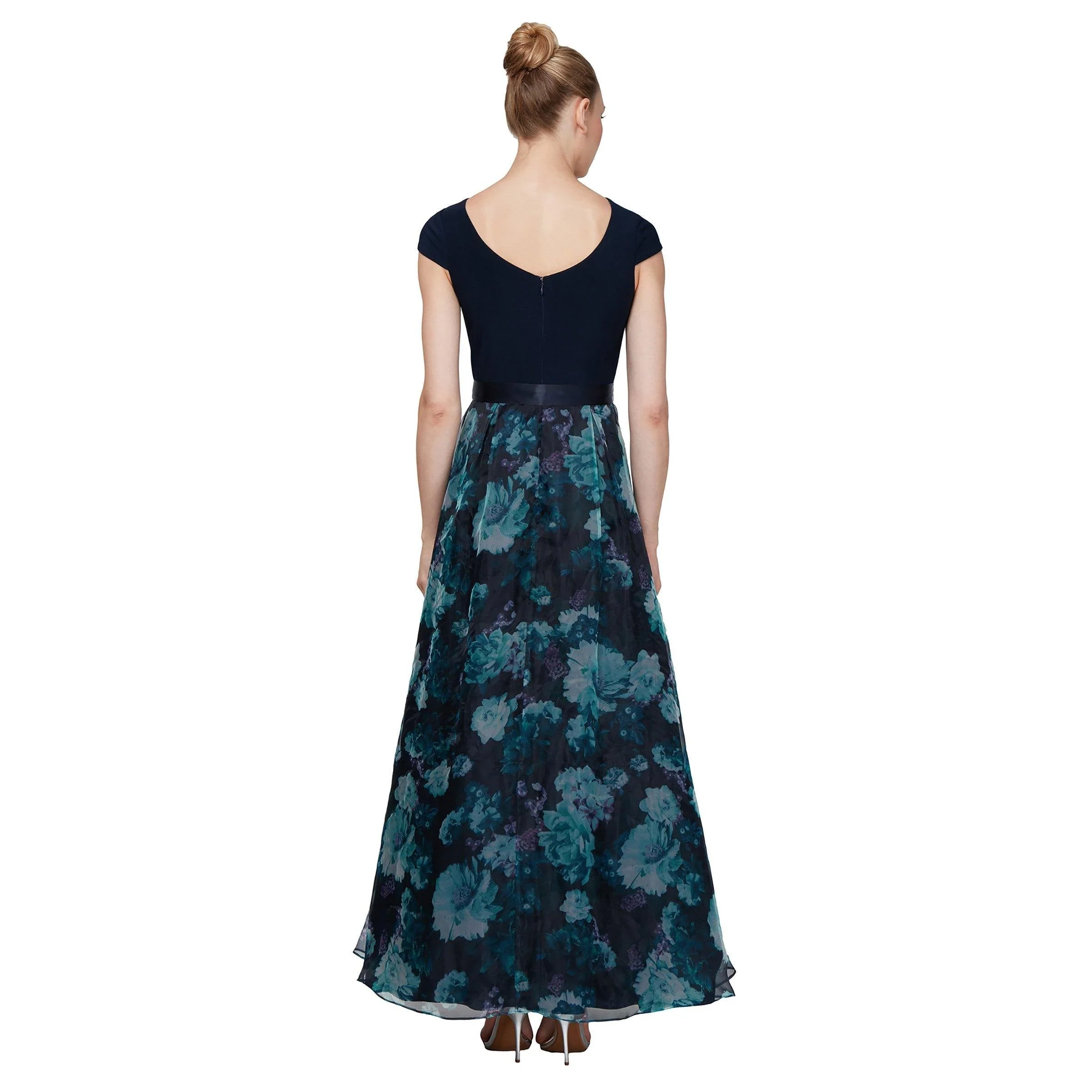 SL Fashions 9141141 Long Formal Dress