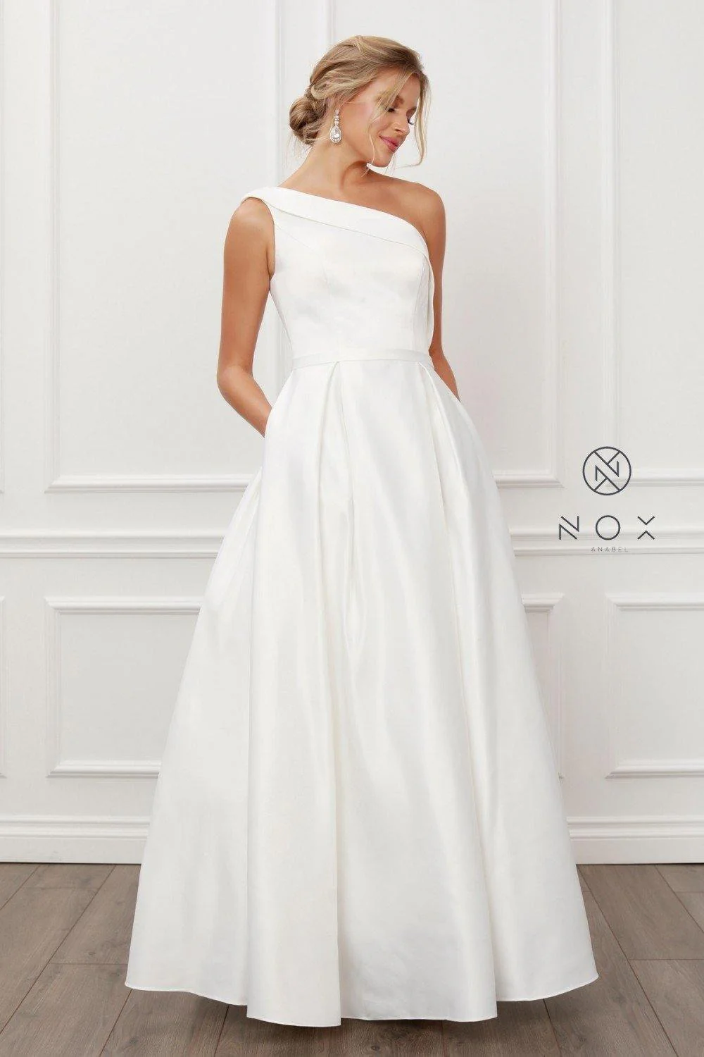Nox Anabel Long White Wedding Dress