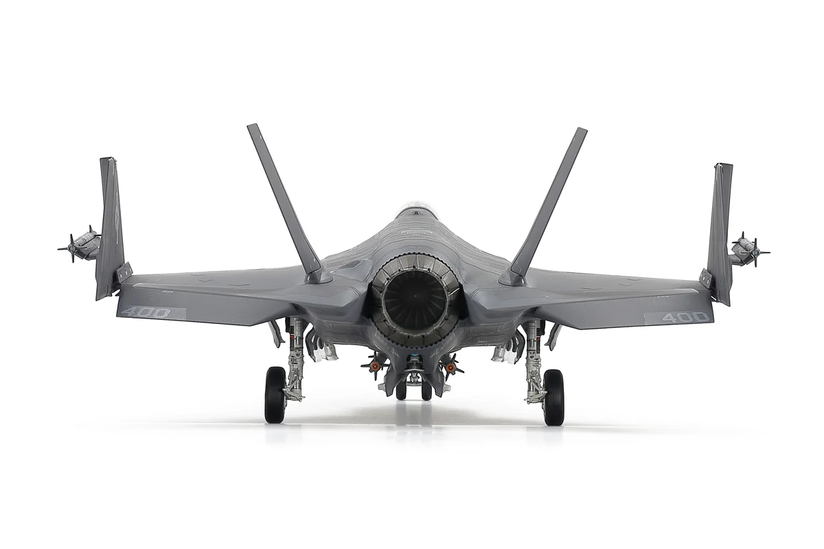 TAMIYA Lockheed F-35C Lightning II 1:48