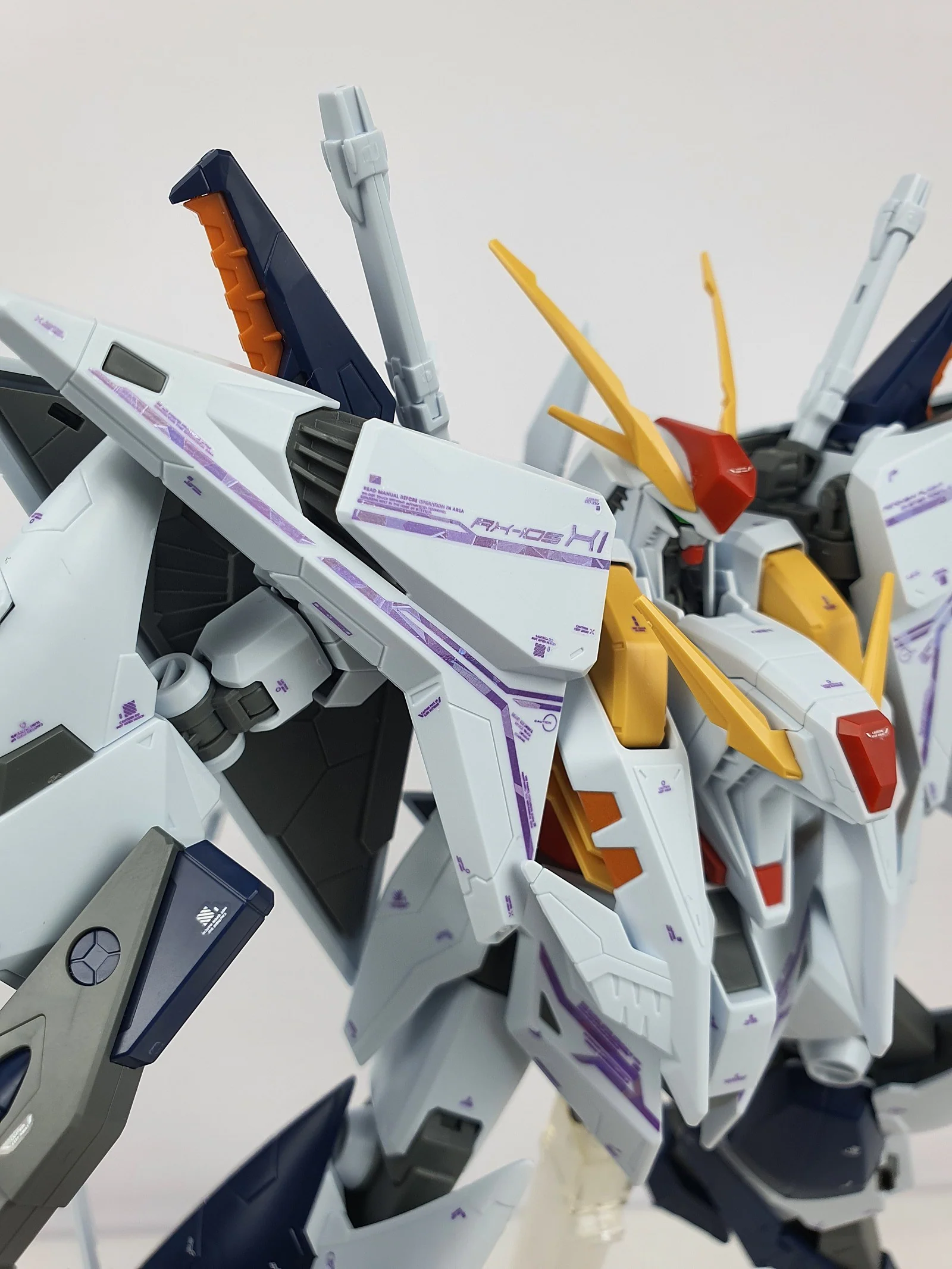 HG RX-105 XI Gundam (Water Decal)