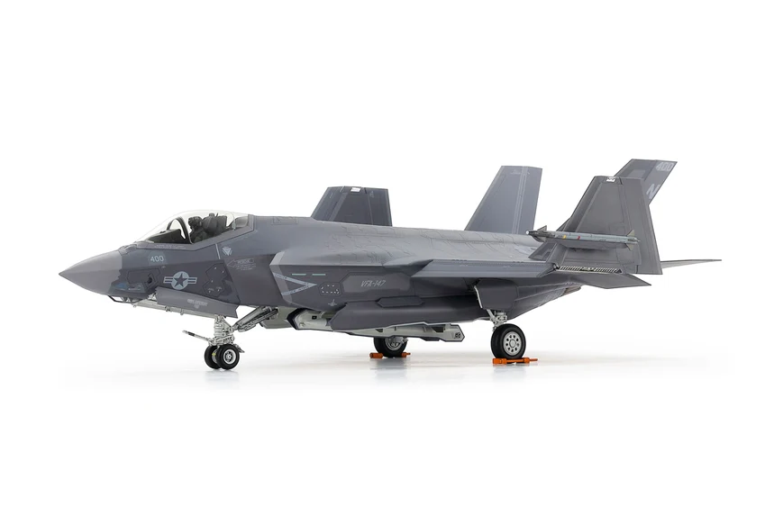 TAMIYA Lockheed F-35C Lightning II 1:48