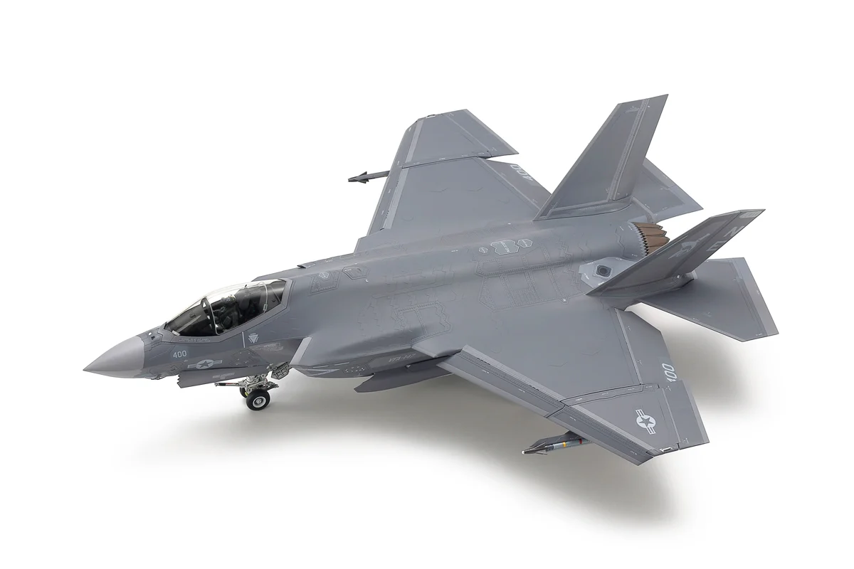 TAMIYA Lockheed F-35C Lightning II 1:48