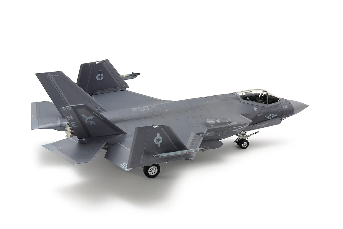 TAMIYA Lockheed F-35C Lightning II 1:48