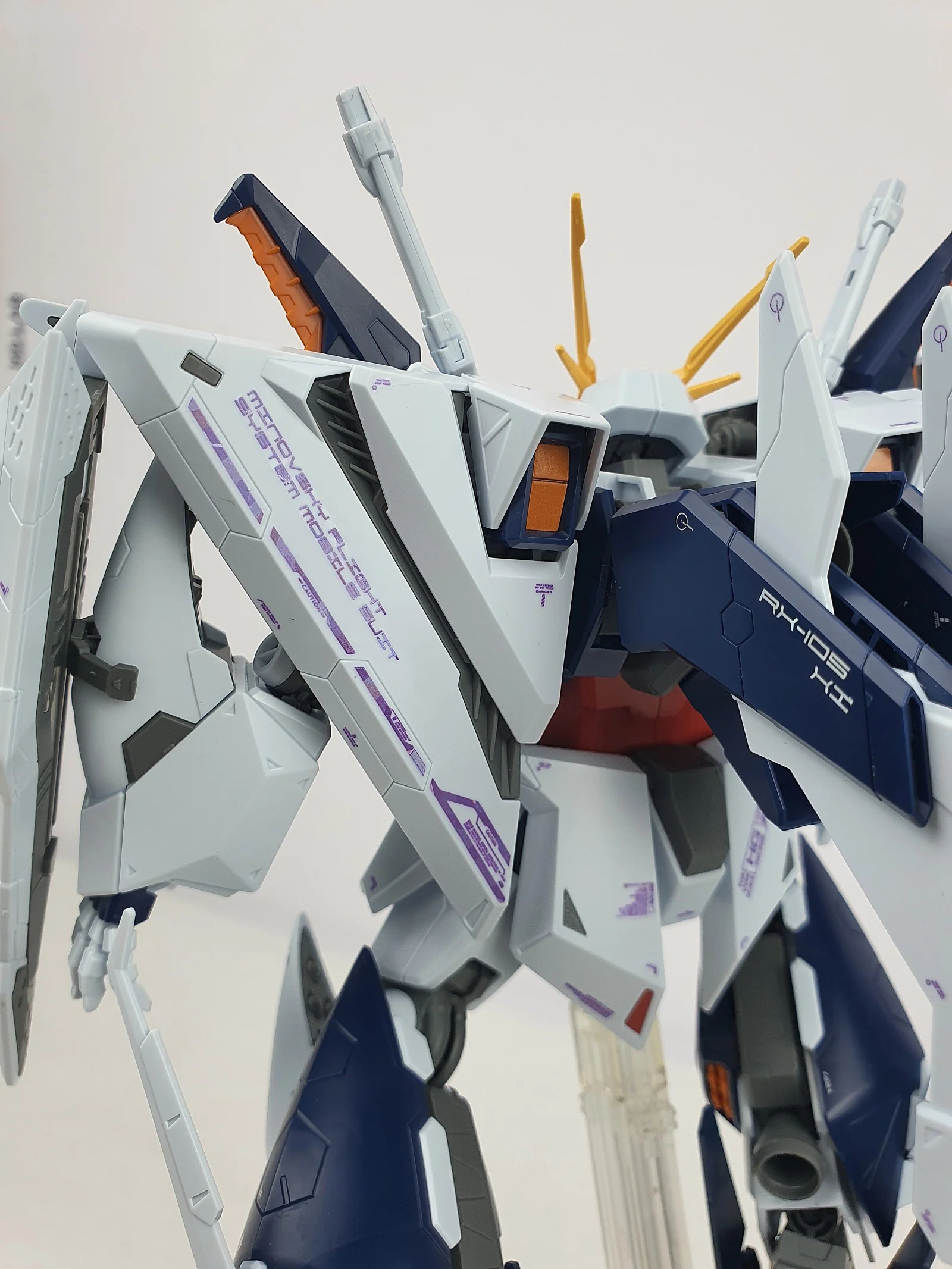 HG RX-105 XI Gundam (Water Decal)
