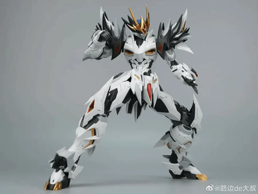 Motor Nuclear MNP-XH02A Cao Ren 1/72 Scale Model Kit