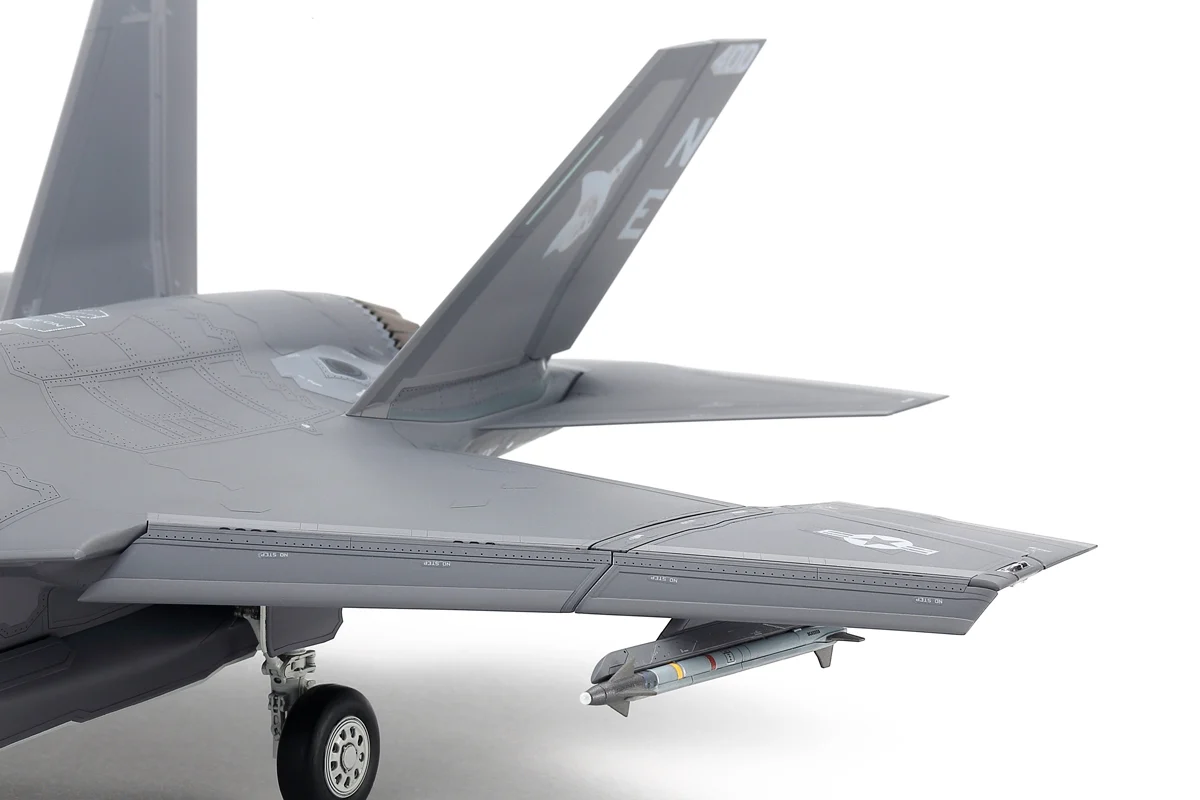 TAMIYA Lockheed F-35C Lightning II 1:48