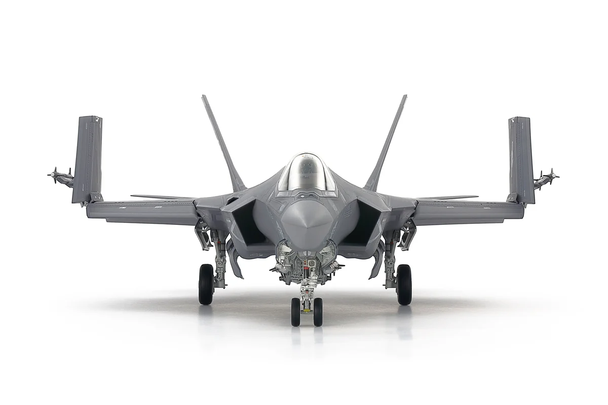 TAMIYA Lockheed F-35C Lightning II 1:48
