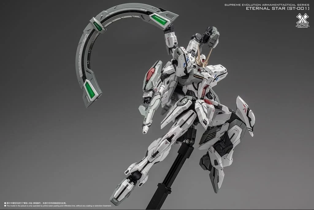 Eternal Star Glory 1/100 Model Kit