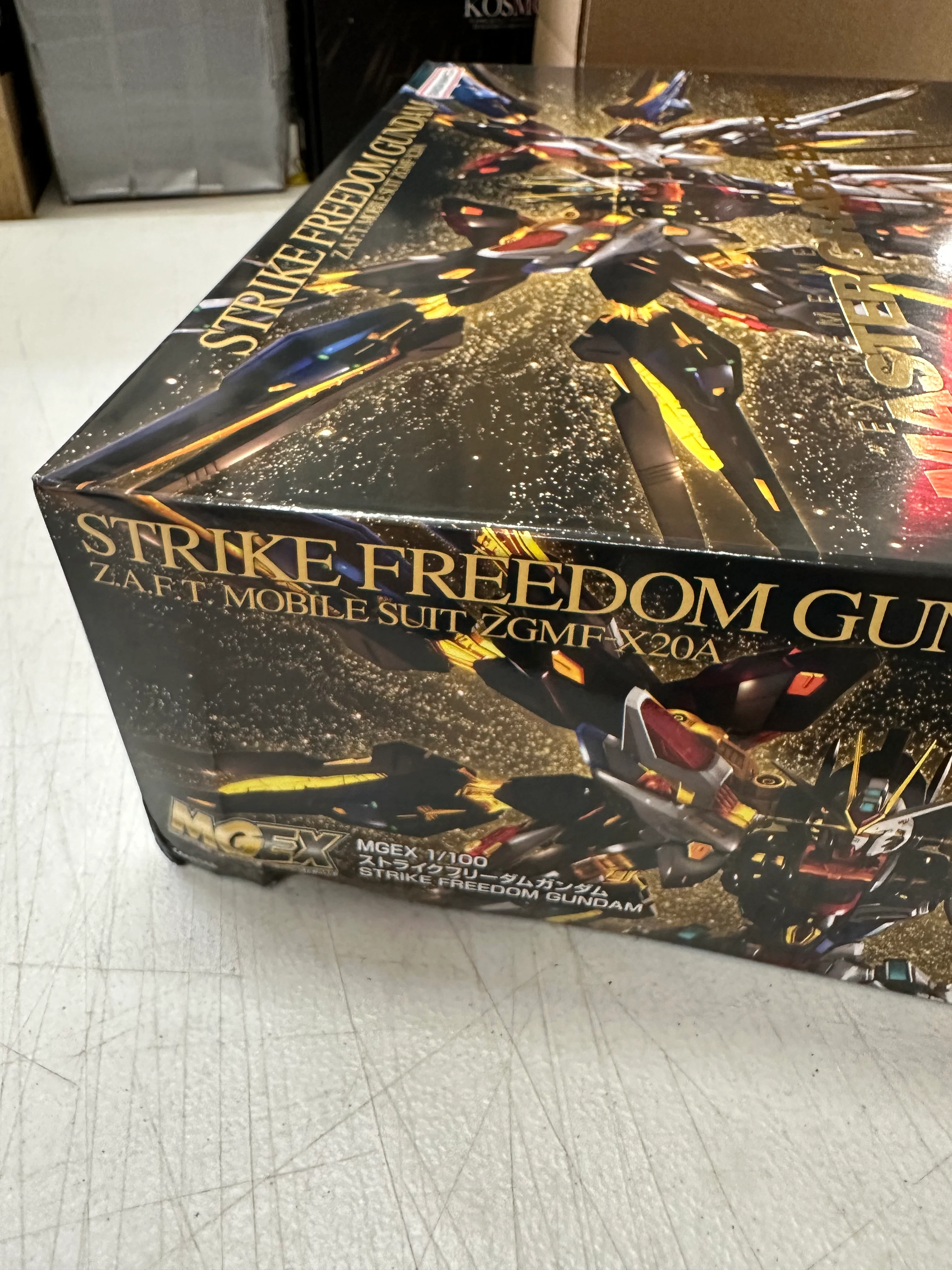 MGEX Strike Freedom [Damage Box ]