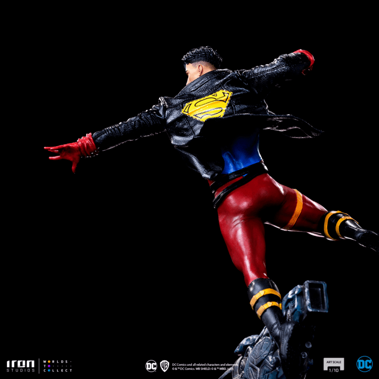 Super Boy Art Scale 1/10 - Dc Comics - Iron Studios