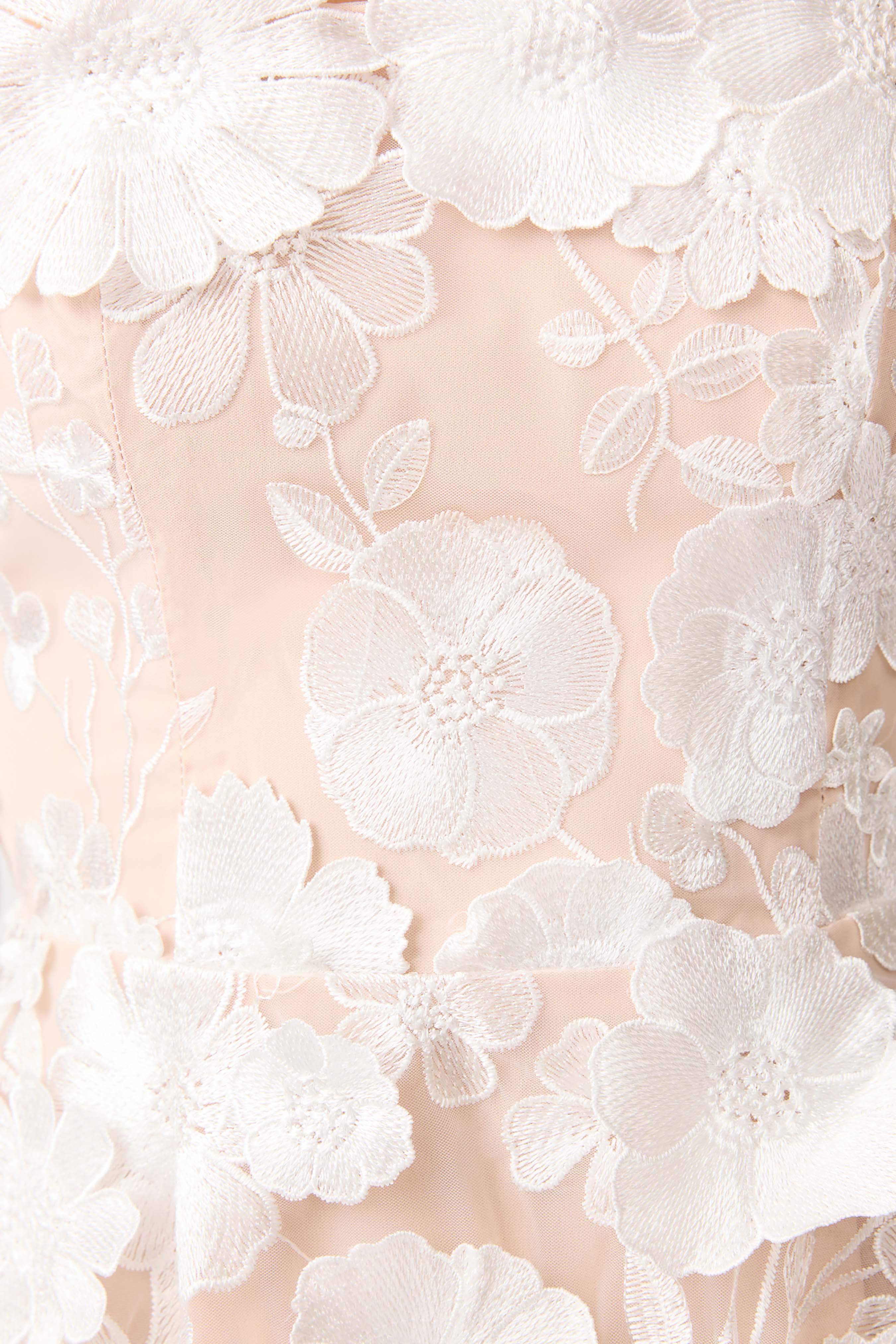 Selene Maxi Tiered 3D Dress in White