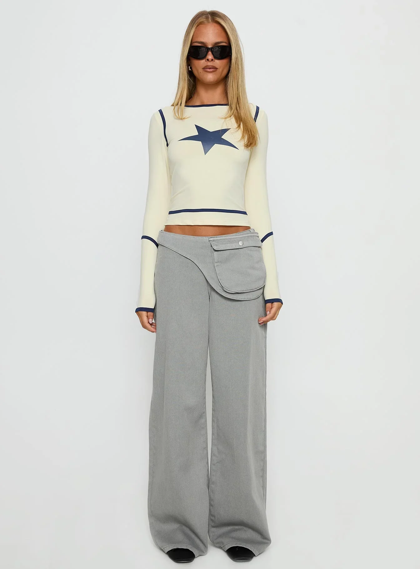 Starshot Long Sleeve Graphic Top Cream