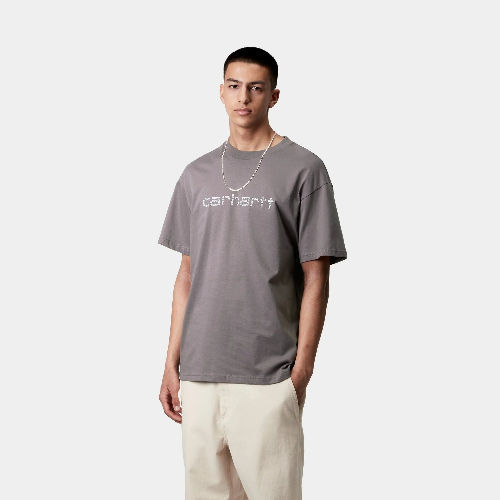 Rivet Script T-Shirt | Manta