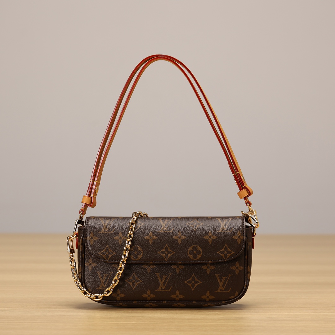 Lv-Wallet On Chain Ivy -23.5cm