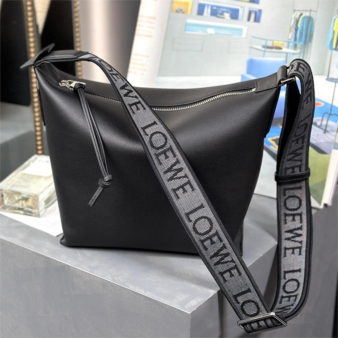 Loewe-Cubi-29.5cm
