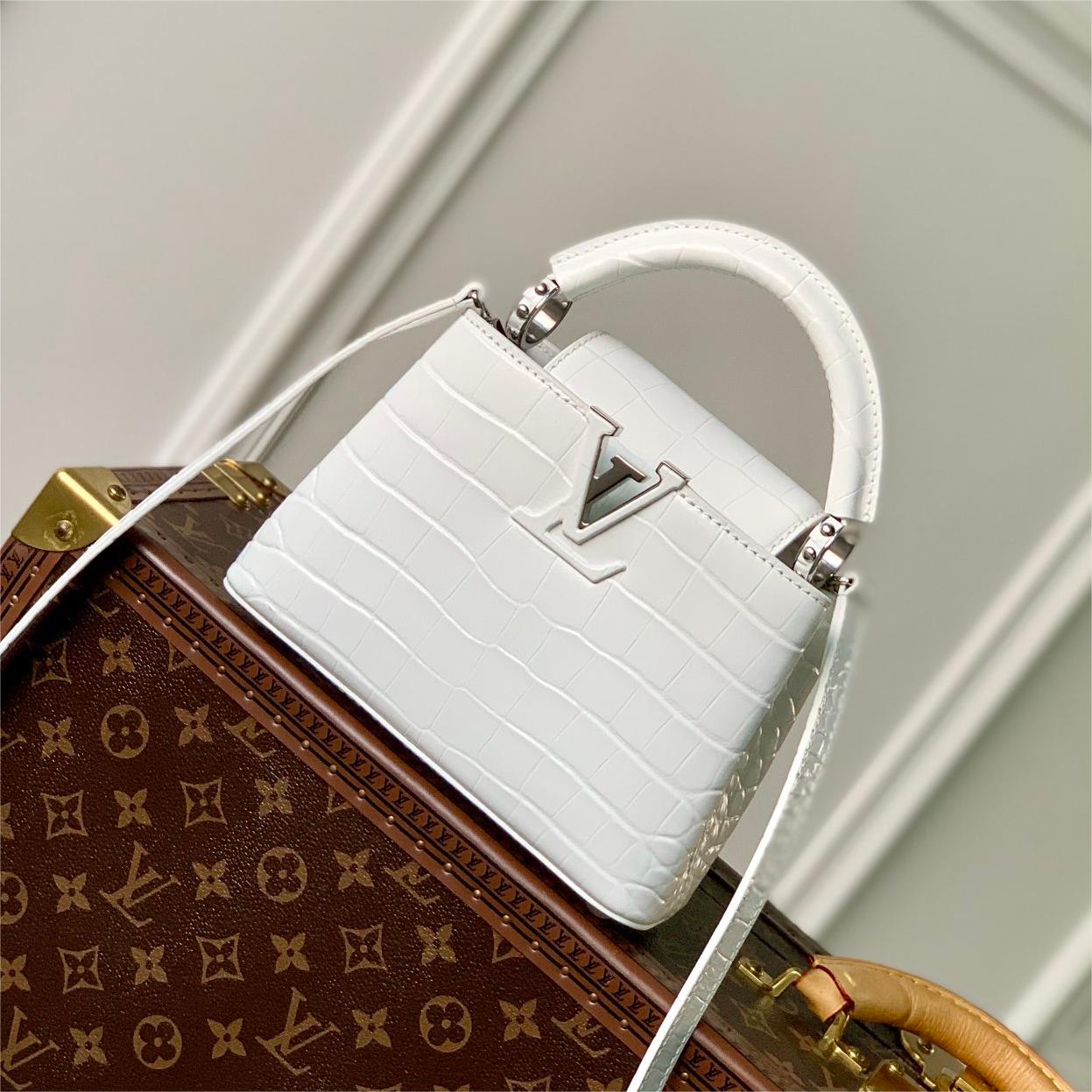 Lv-Capucines BB-21cm