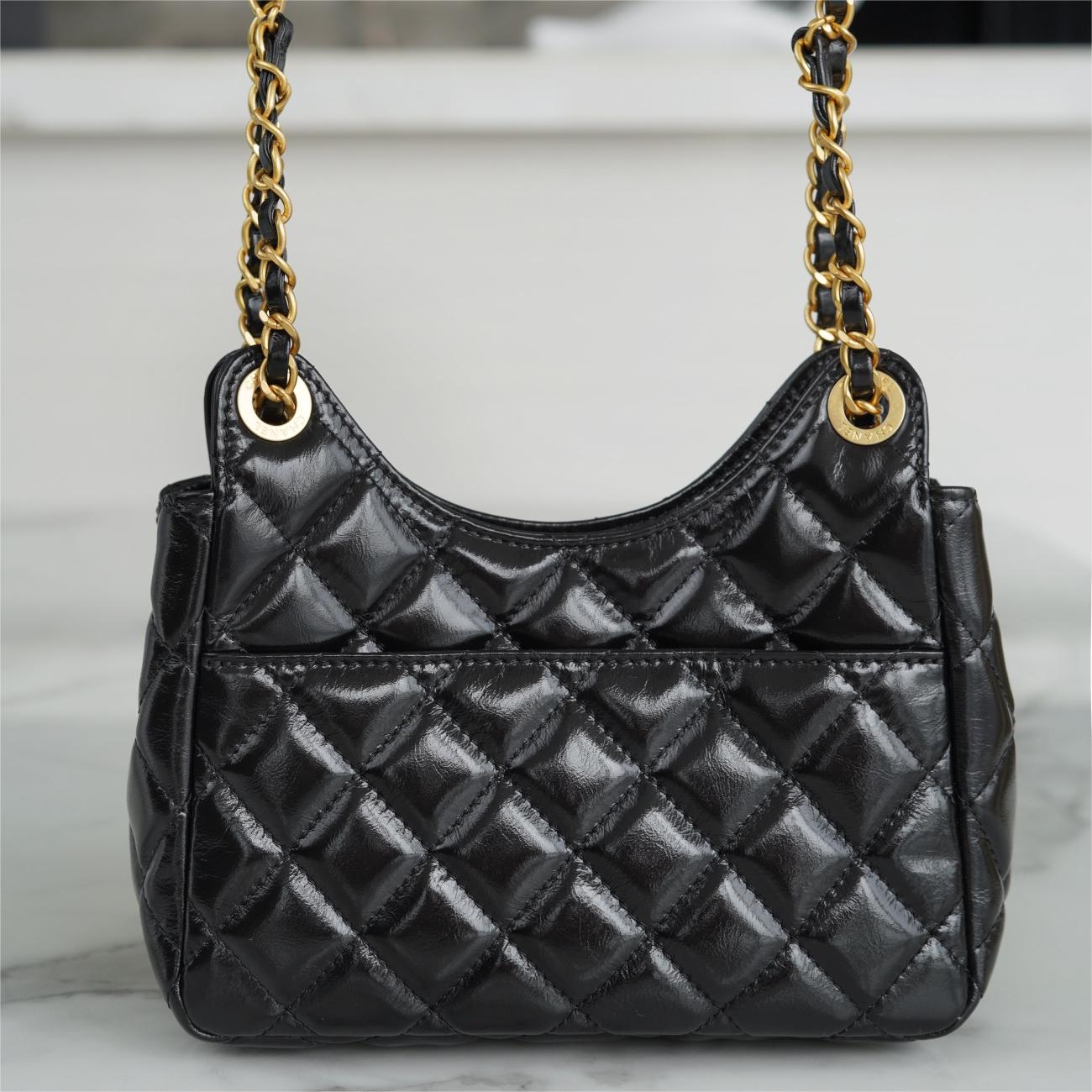 Chanel -24c hobo-17cm