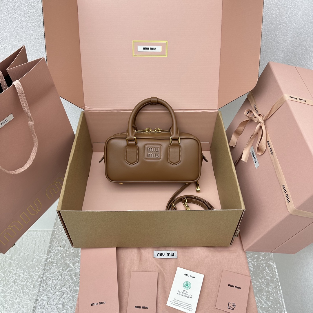 MiuMiu-Padded-22cm
