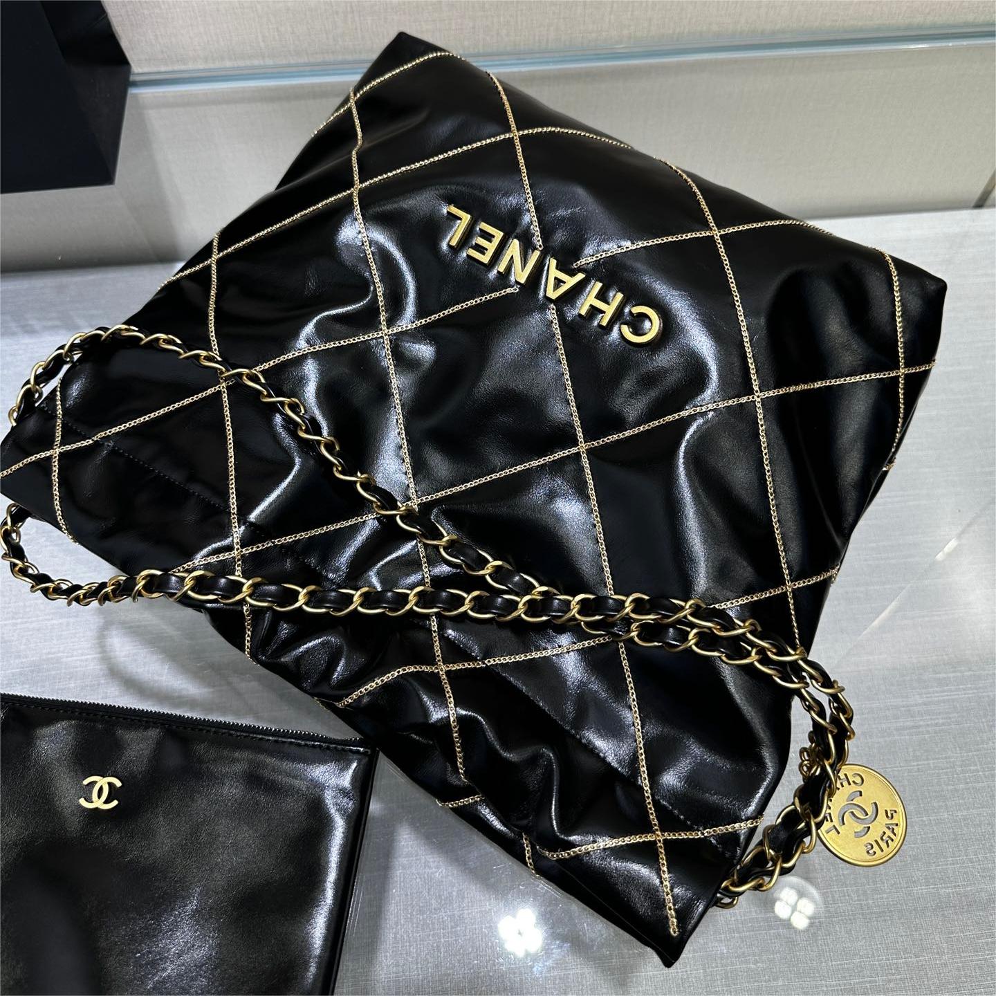 Chanel - 23B Bag -42cm