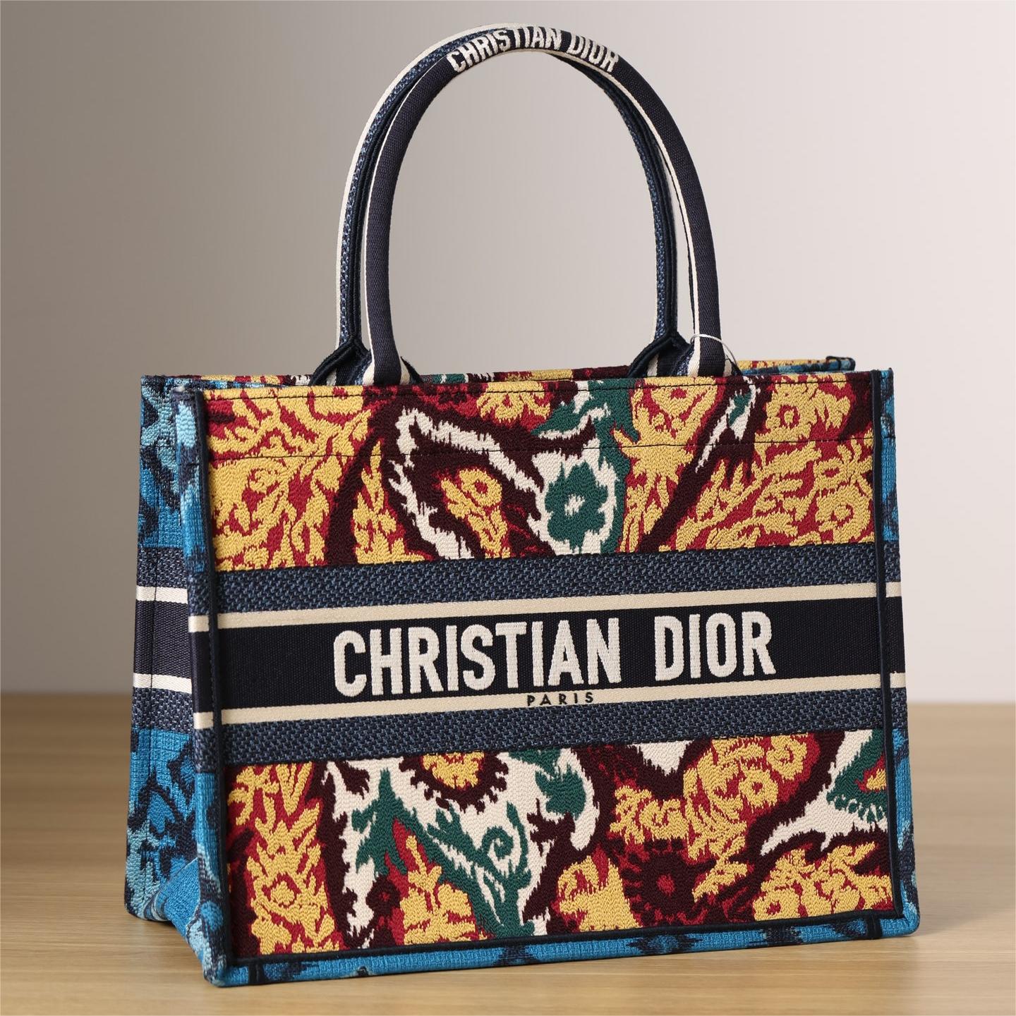 Dior-Book tote-36cm