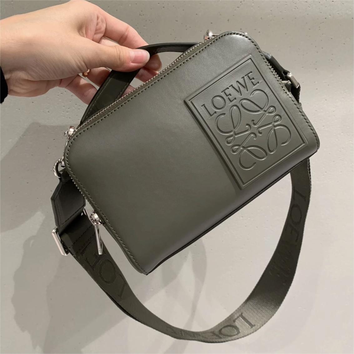 Loewe-Camera bag-18cm