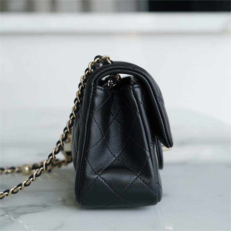 Chanel -24C Flap Bag-20cm