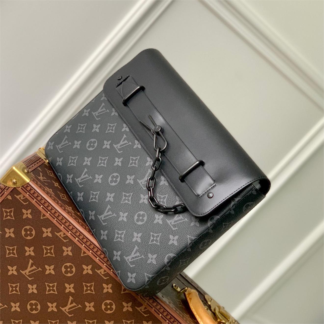 Lv-Pochette Steamer-32cm