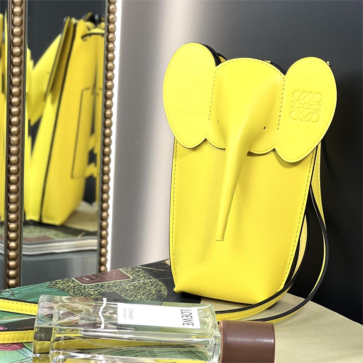 Loewe-Elephant cell phone bag-19cm