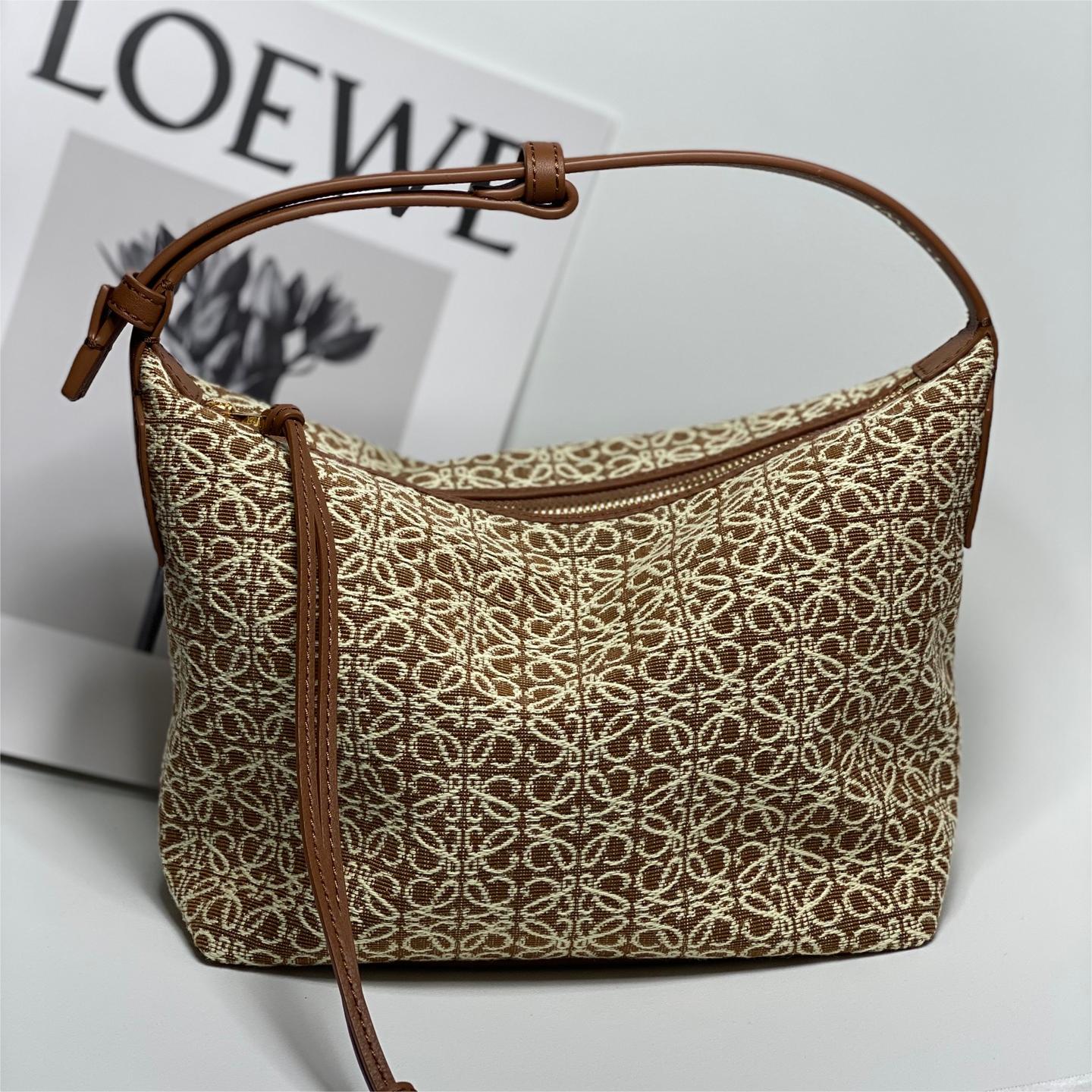 Loewe-LoeweCubi-20.5cm