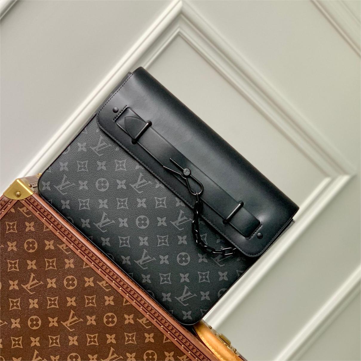 Lv-Pochette Steamer-32cm