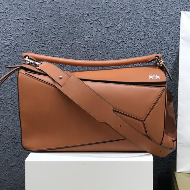 Loewe-Puzzle-37cm