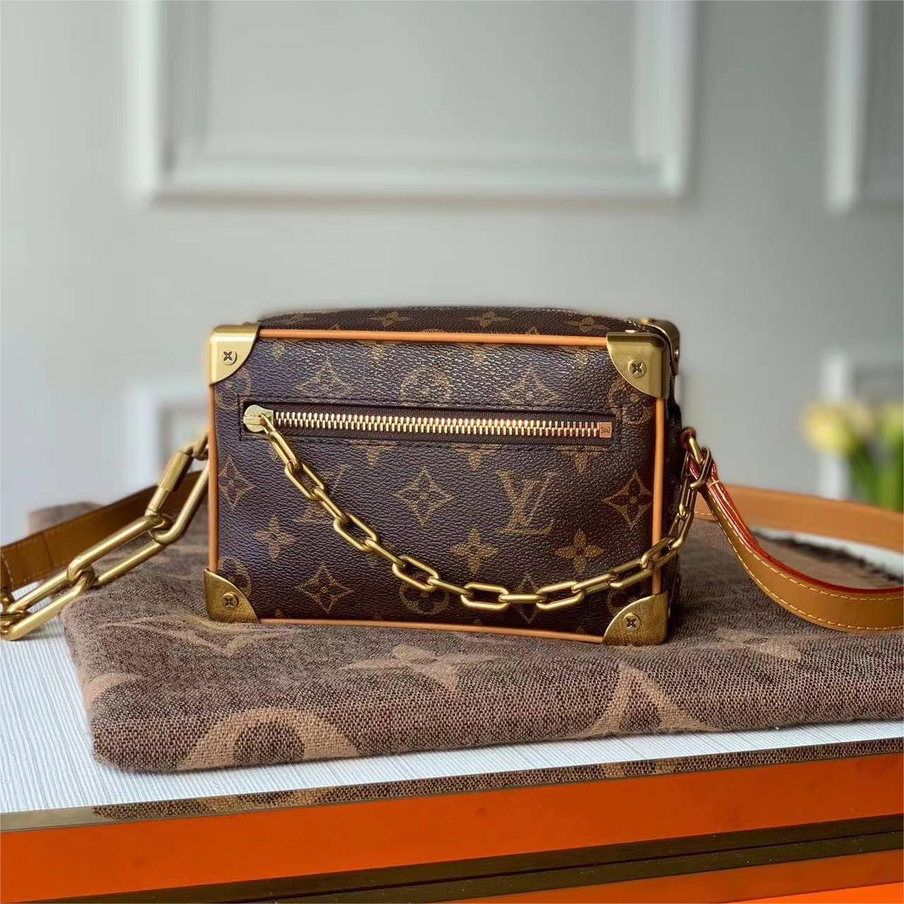 Lv-Gold Box -18.5cm