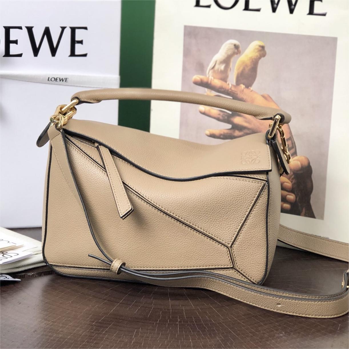 Loewe-Puzzle-24cm