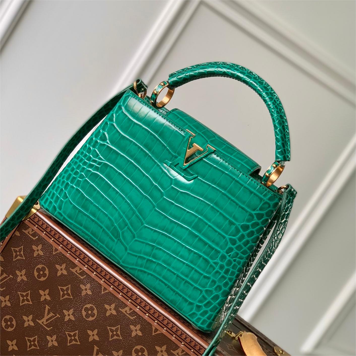 Lv-Capucines BB-27cm