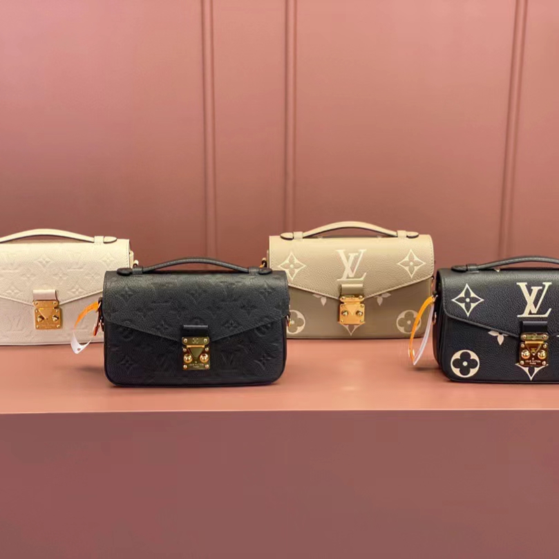 Lv- Pochette Métis East West-21.5cm