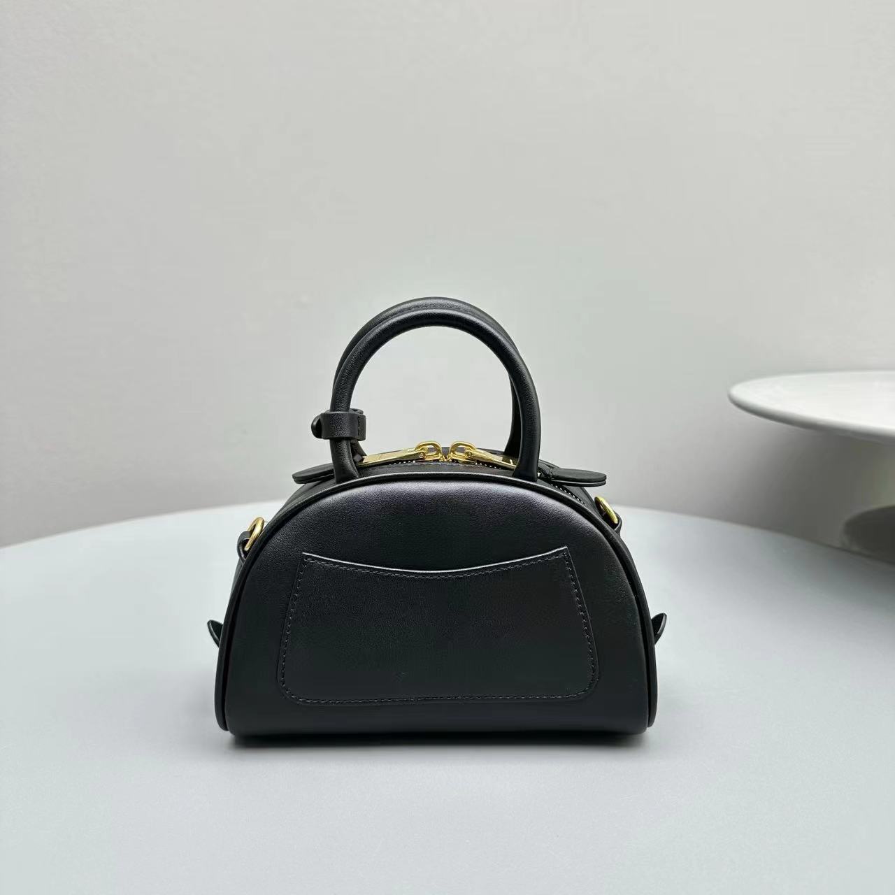 Miumiu-shell-18cm