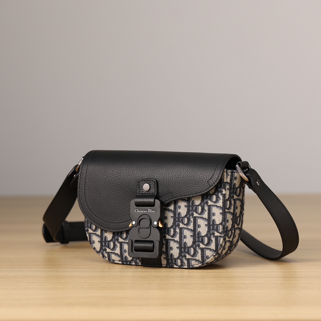 Dior-Mini Saddle -19.5cm