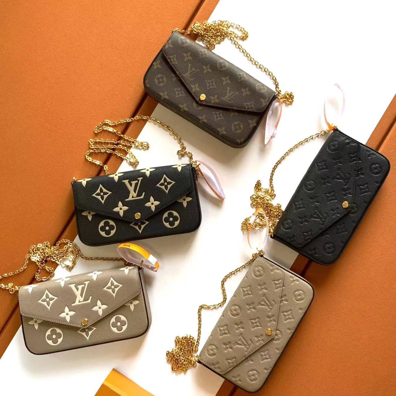 Lv -Pochette Félicie -21cm