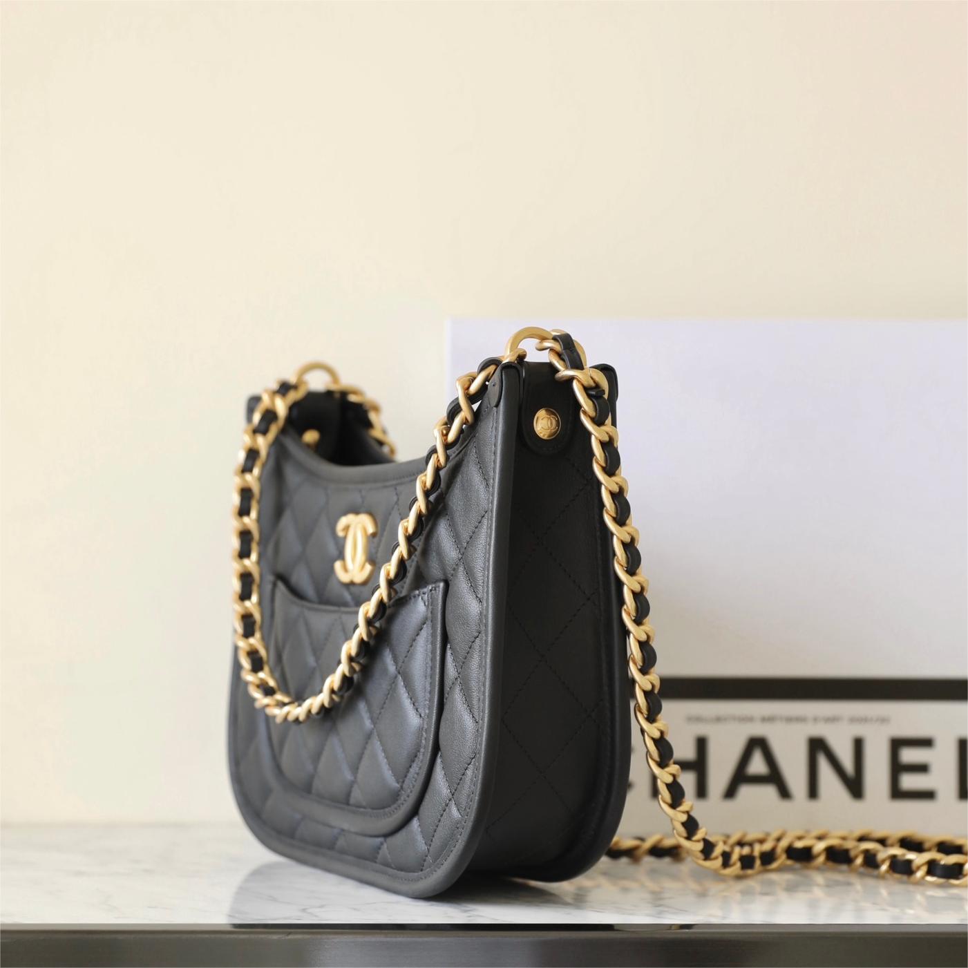 Chanel-24S hobo-20cm